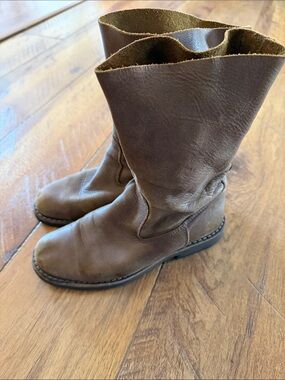 Roots Tribe Leather Brown Boots